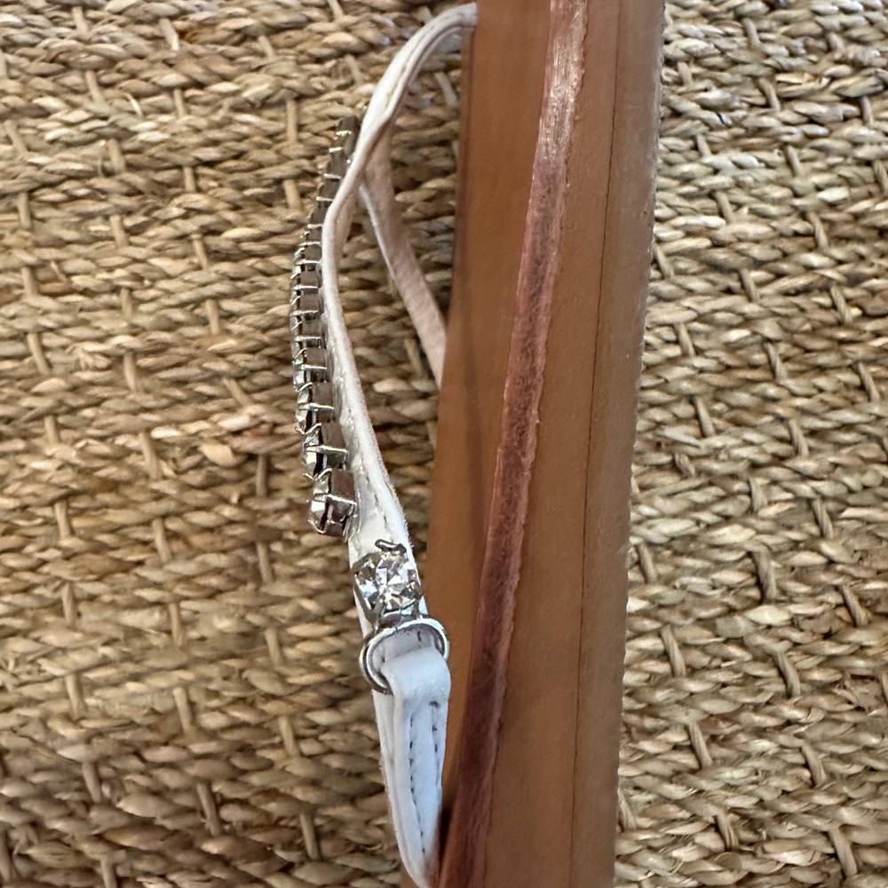 GUESS Sandals - Picture 2 of 6